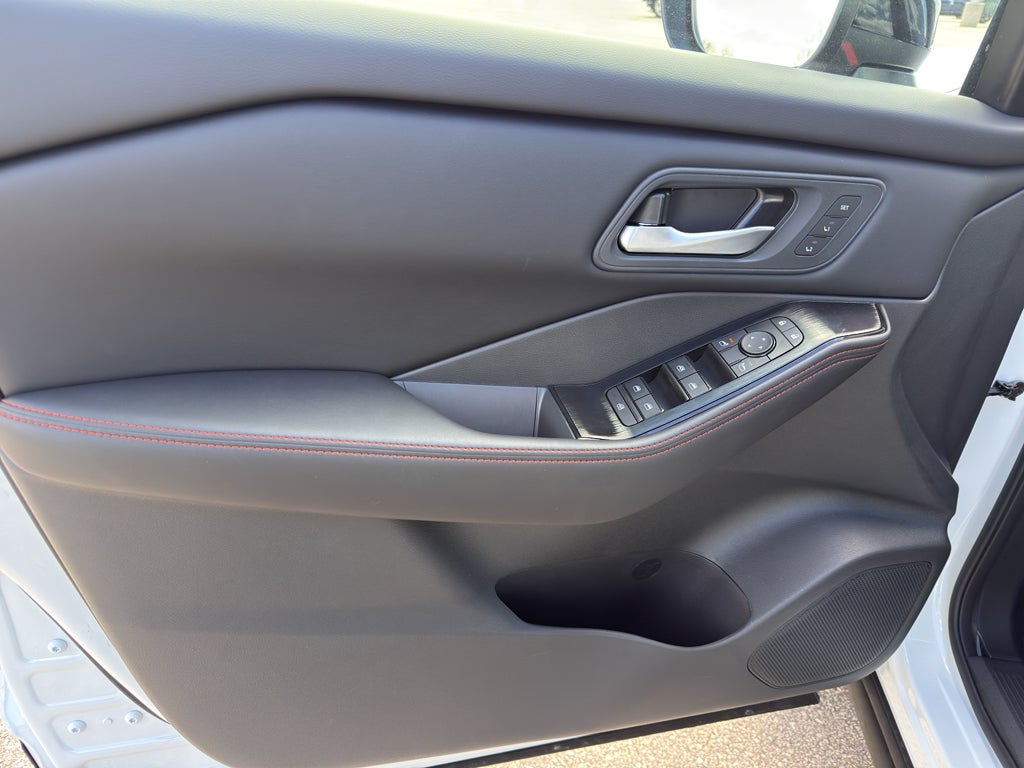 2026 Nissan Rogue 2026.5 AWD Rock Creek