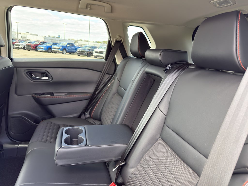 2026 Nissan Rogue 2026.5 AWD Rock Creek