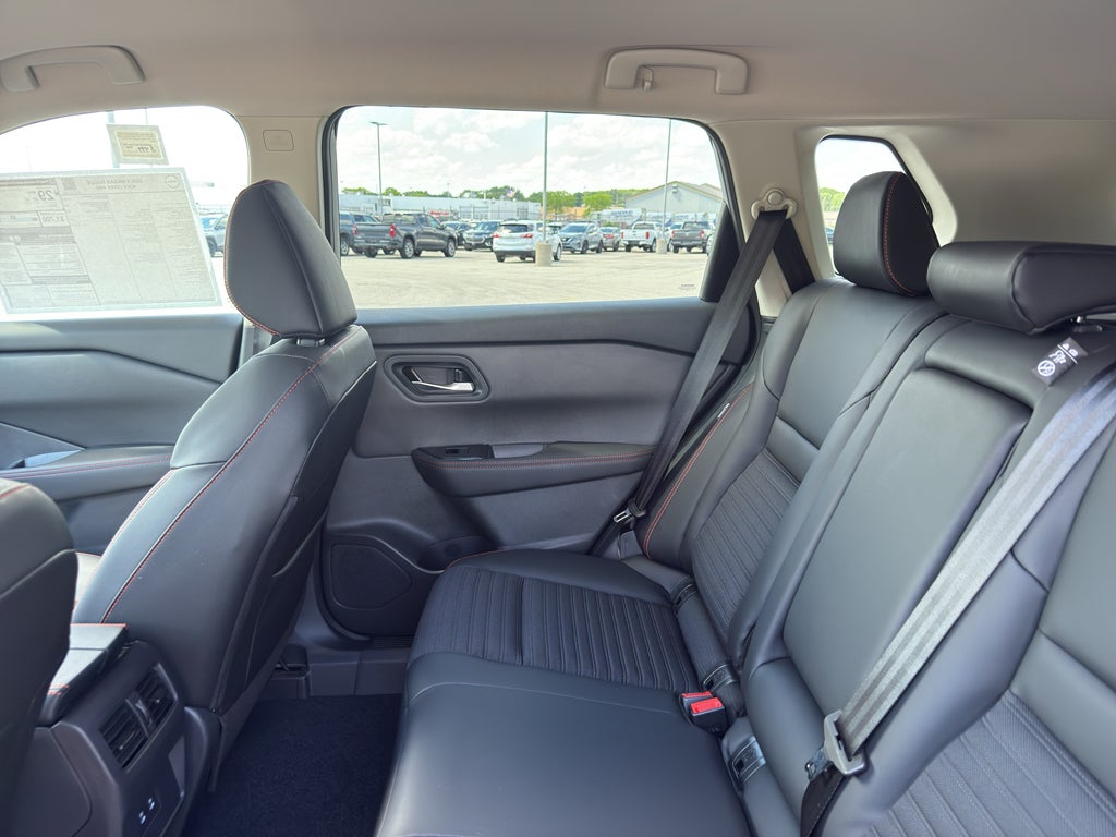 2026 Nissan Rogue 2026.5 AWD Rock Creek