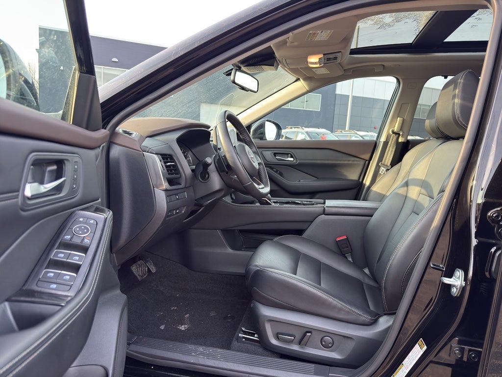 2023 Nissan Rogue AWD SL