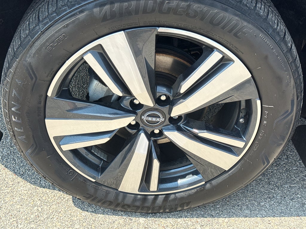 2023 Nissan Rogue AWD SL