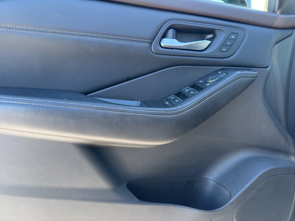 2022 Nissan Rogue AWD SL