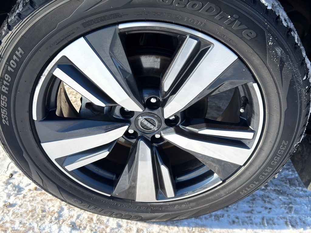 2022 Nissan Rogue AWD SL