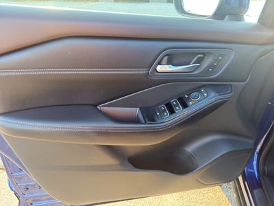 2023 Nissan Rogue AWD SL