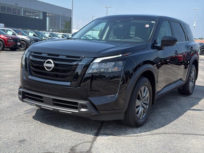 2025 Nissan Pathfinder S 4WD