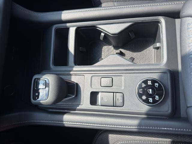 2025 Nissan Pathfinder S 4WD