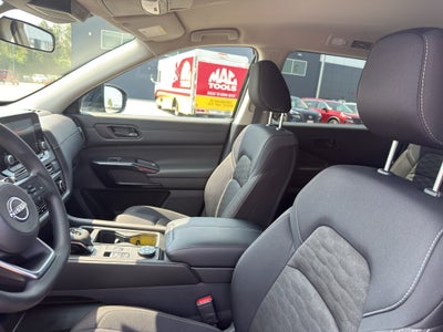 2025 Nissan Pathfinder S 4WD