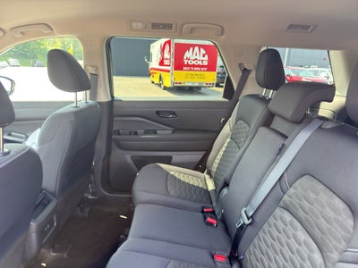 2025 Nissan Pathfinder S 4WD