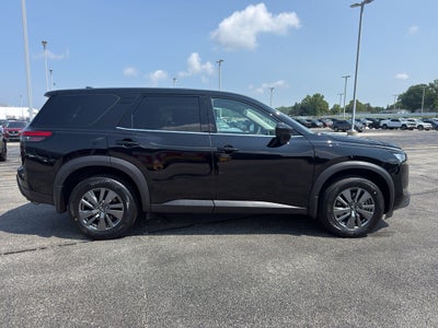 2025 Nissan Pathfinder S 4WD