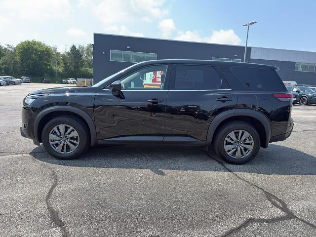 2025 Nissan Pathfinder S 4WD