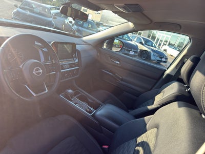 2022 Nissan Pathfinder SV 4WD