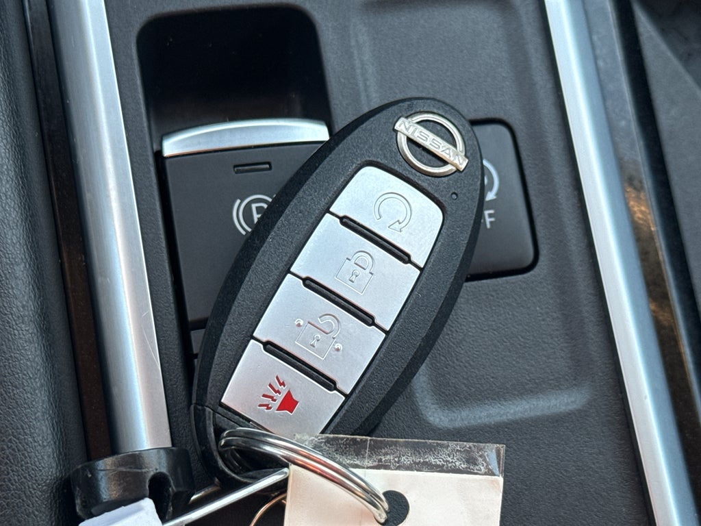 2022 Nissan Pathfinder SV 4WD