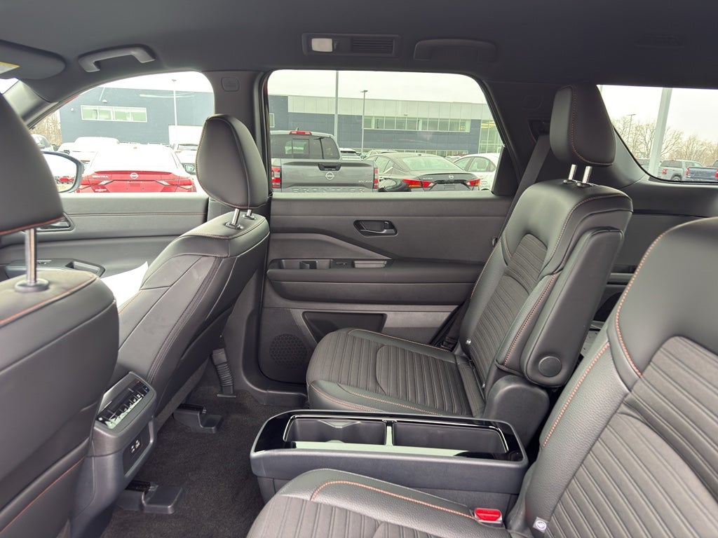 2025 Nissan Pathfinder Rock Creek 4WD