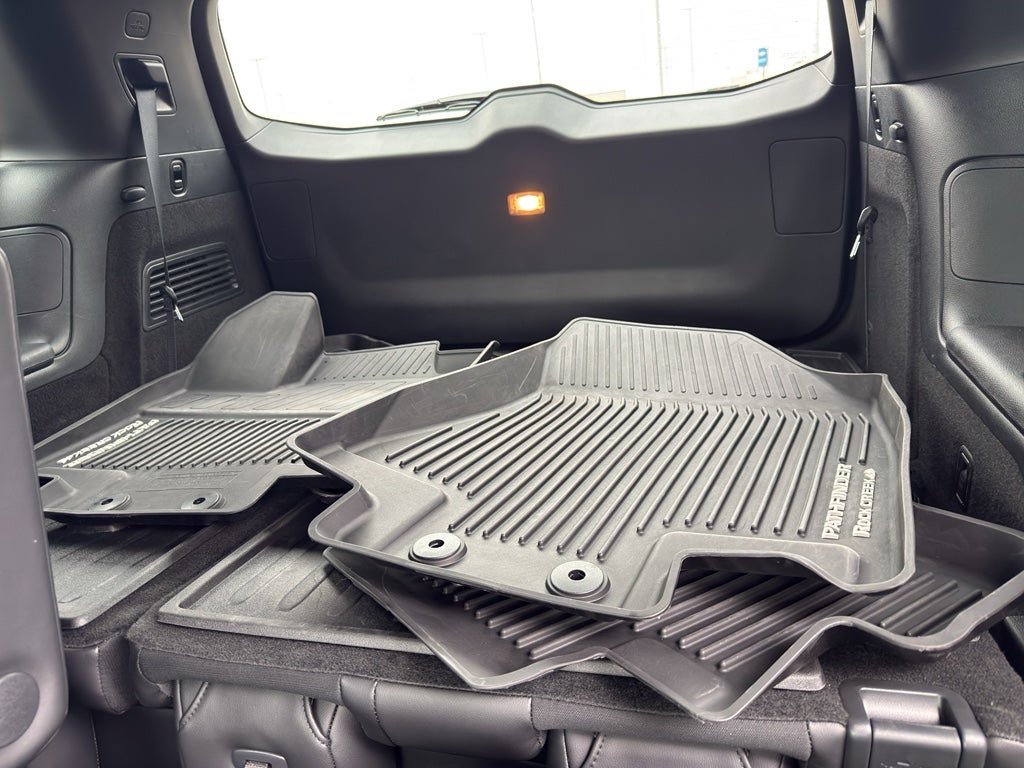 2025 Nissan Pathfinder Rock Creek 4WD