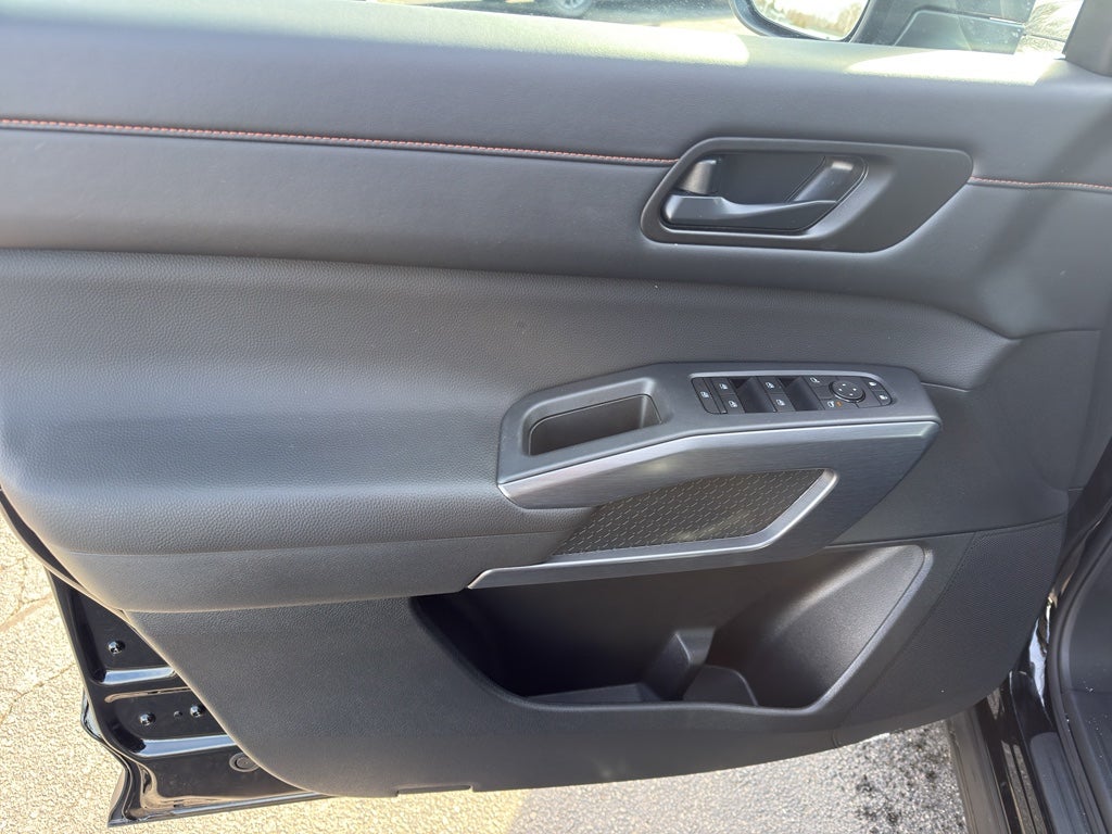 2025 Nissan Pathfinder Rock Creek 4WD