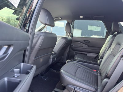 2025 Nissan Pathfinder Rock Creek 4WD