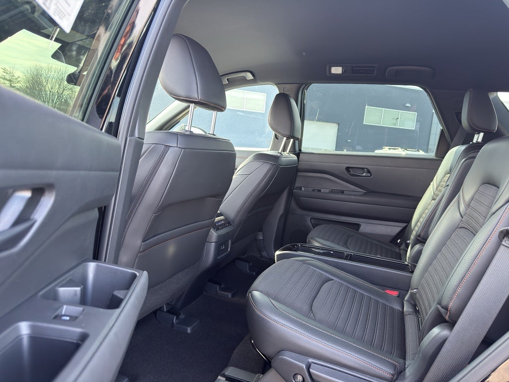 2025 Nissan Pathfinder Rock Creek 4WD