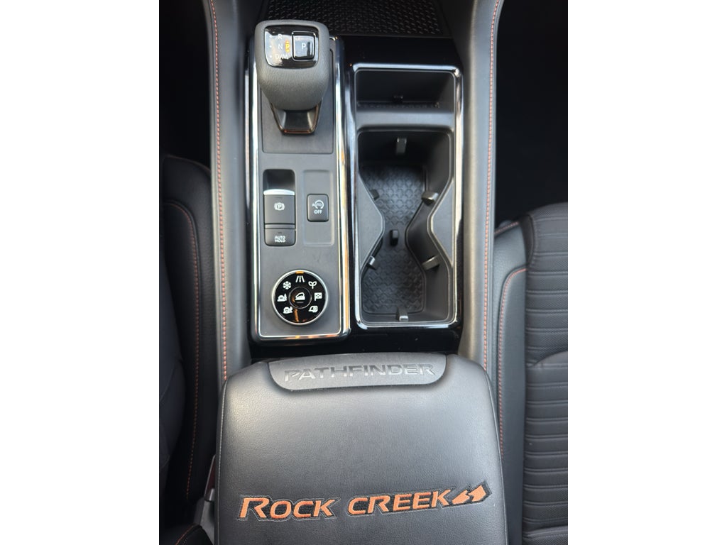 2025 Nissan Pathfinder Rock Creek 4WD