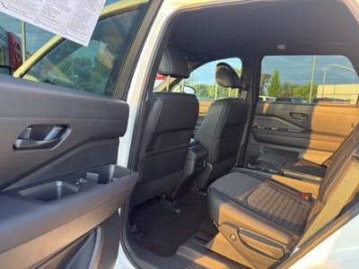 2025 Nissan Pathfinder Rock Creek 4WD