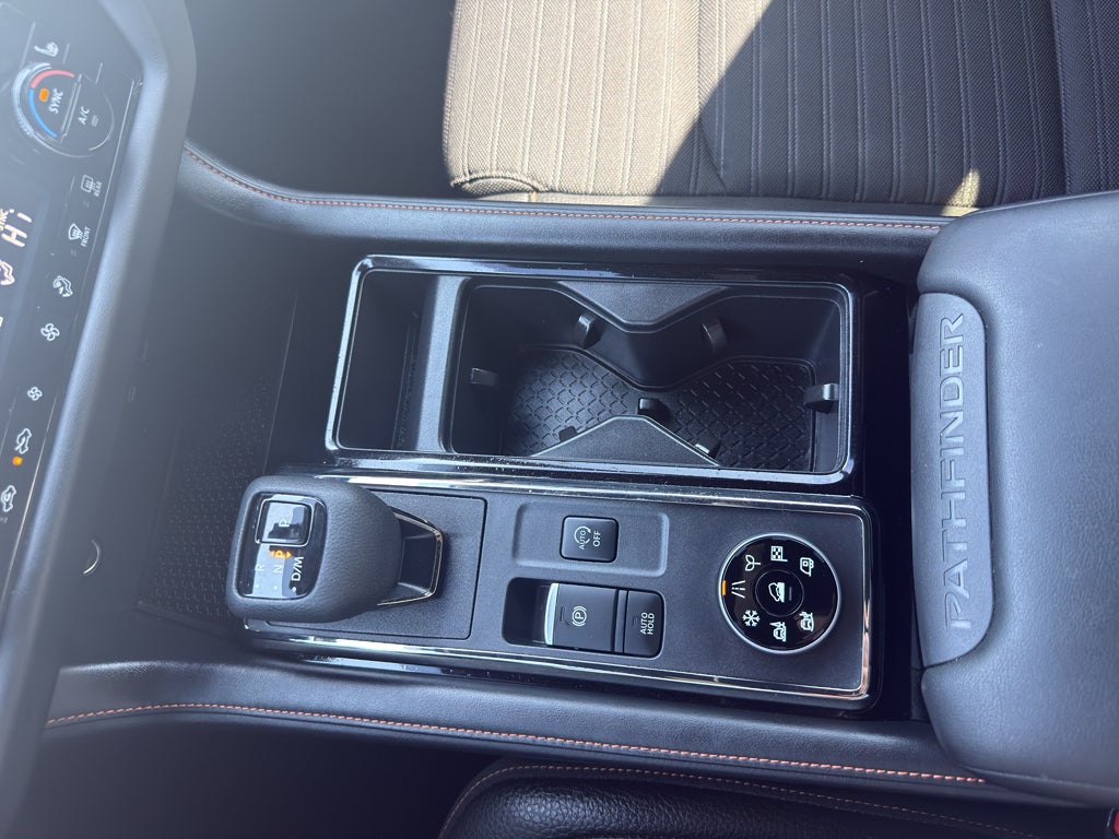 2023 Nissan Pathfinder Rock Creek 4WD