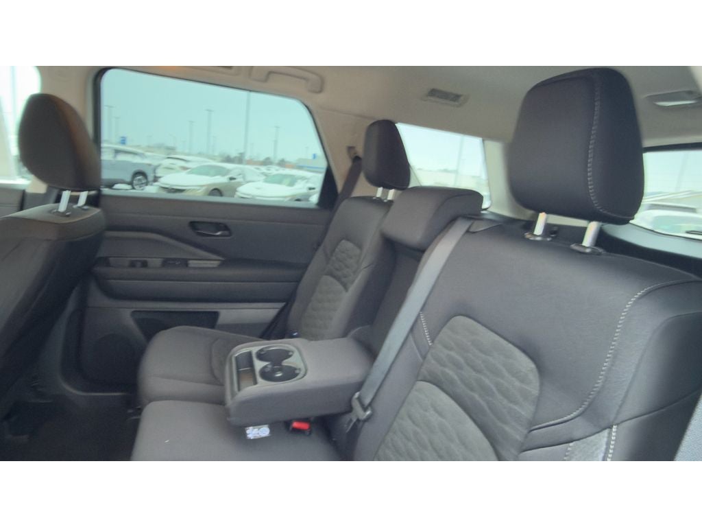 2026 Nissan Pathfinder SV 4WD