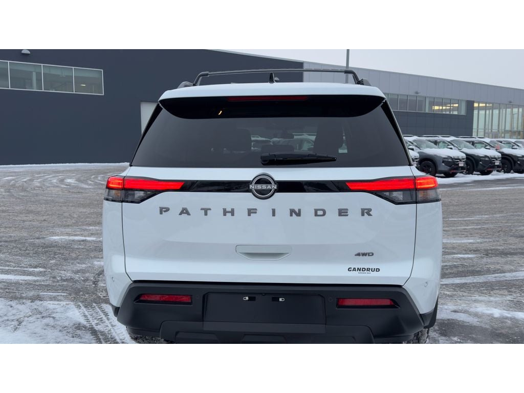 2026 Nissan Pathfinder SV 4WD
