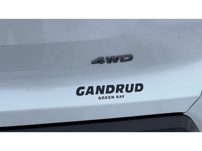 2026 Nissan Pathfinder SV 4WD