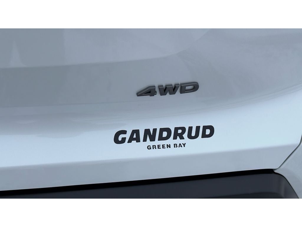 2026 Nissan Pathfinder SV 4WD