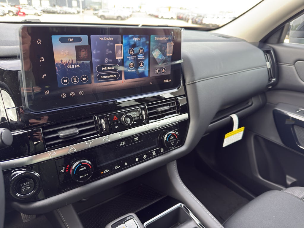 2026 Nissan Pathfinder SV 4WD