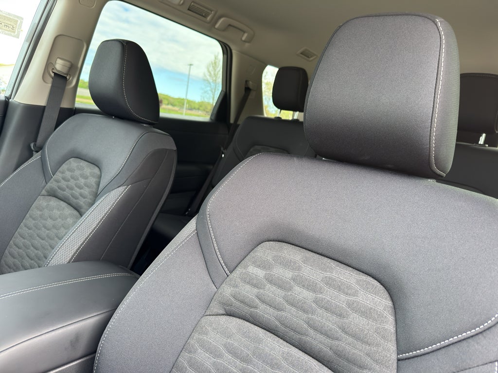 2026 Nissan Pathfinder SV 4WD
