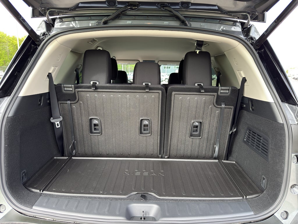 2026 Nissan Pathfinder SV 4WD