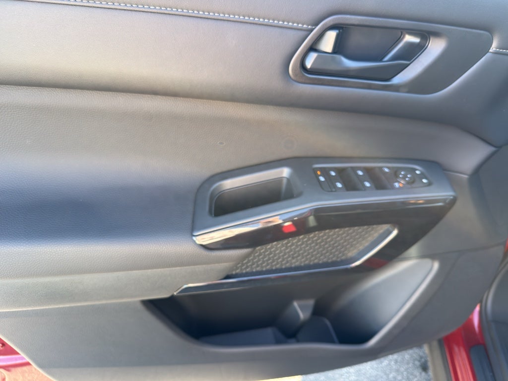 2026 Nissan Pathfinder SV 4WD