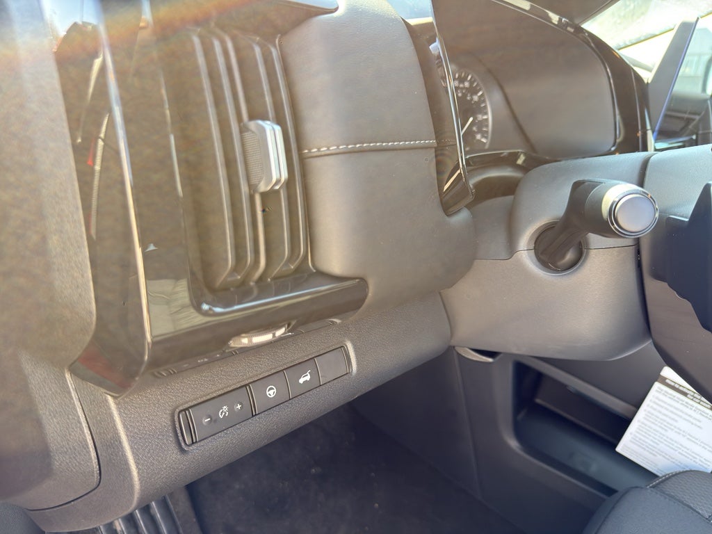 2026 Nissan Pathfinder SV 4WD