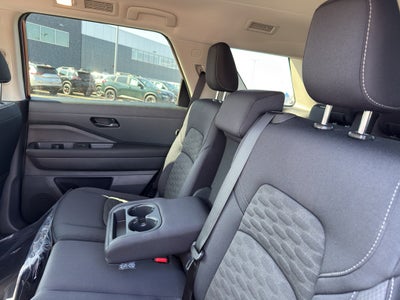 2026 Nissan Pathfinder SV 4WD