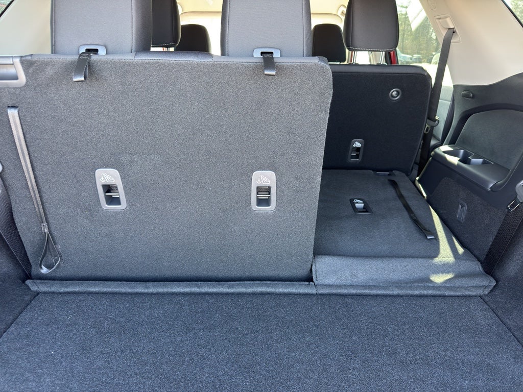 2026 Nissan Pathfinder SV 4WD