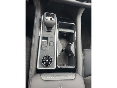 2026 Nissan Pathfinder SV 4WD