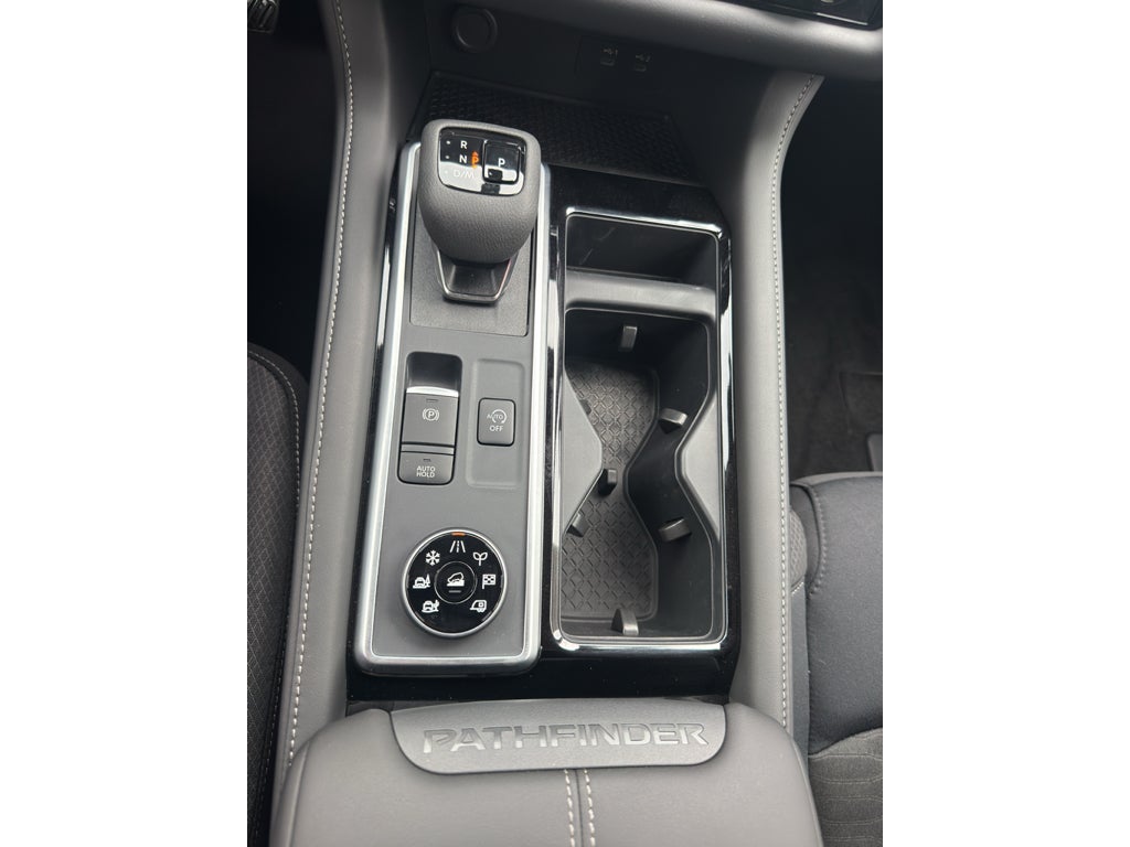 2026 Nissan Pathfinder SV 4WD