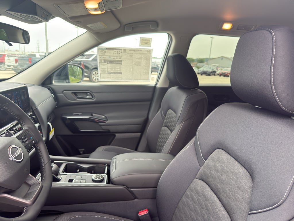 2026 Nissan Pathfinder SV 4WD