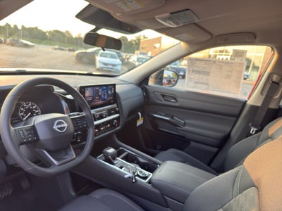 2026 Nissan Pathfinder SV 4WD