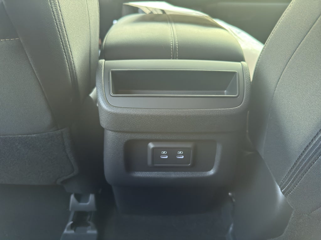 2026 Nissan Pathfinder SV 4WD