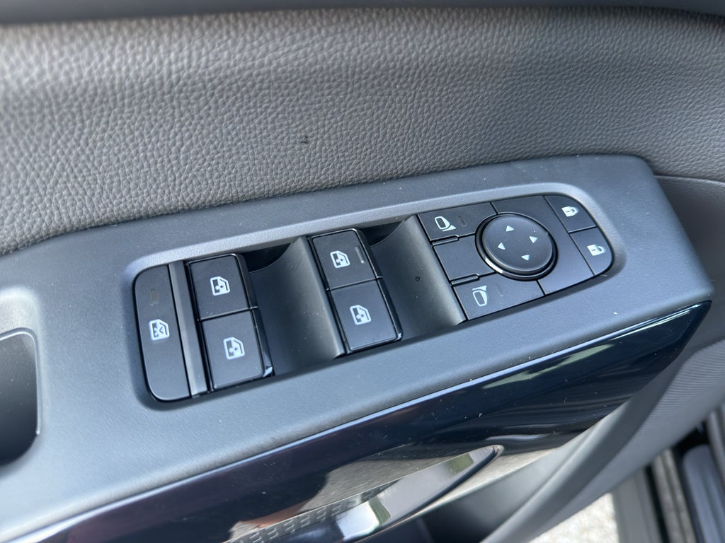 2026 Nissan Pathfinder SV 4WD