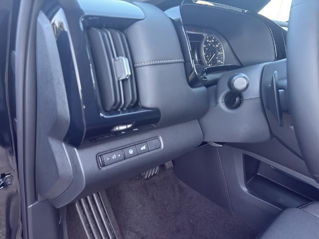 2026 Nissan Pathfinder SV 4WD