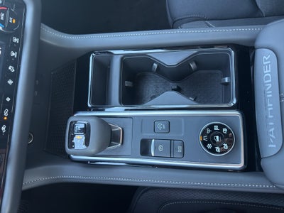 2026 Nissan Pathfinder SV 4WD