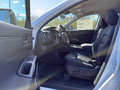 2026 Nissan Pathfinder SV 4WD