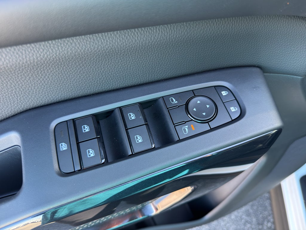 2026 Nissan Pathfinder SV 4WD