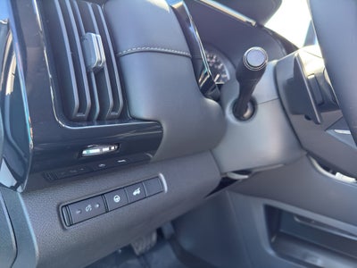 2026 Nissan Pathfinder SV 4WD