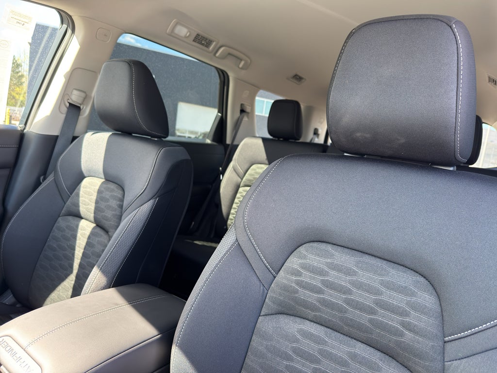 2026 Nissan Pathfinder SV 4WD