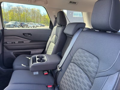 2026 Nissan Pathfinder SV 4WD