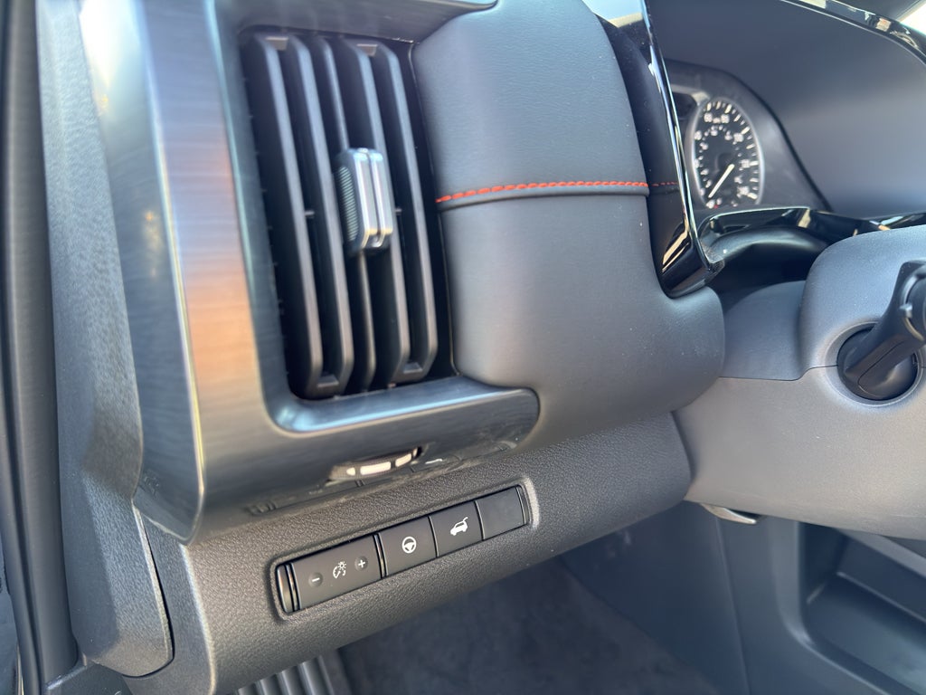 2026 Nissan Pathfinder Rock Creek 4WD