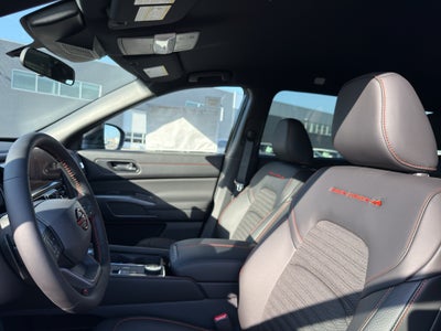 2026 Nissan Pathfinder Rock Creek 4WD